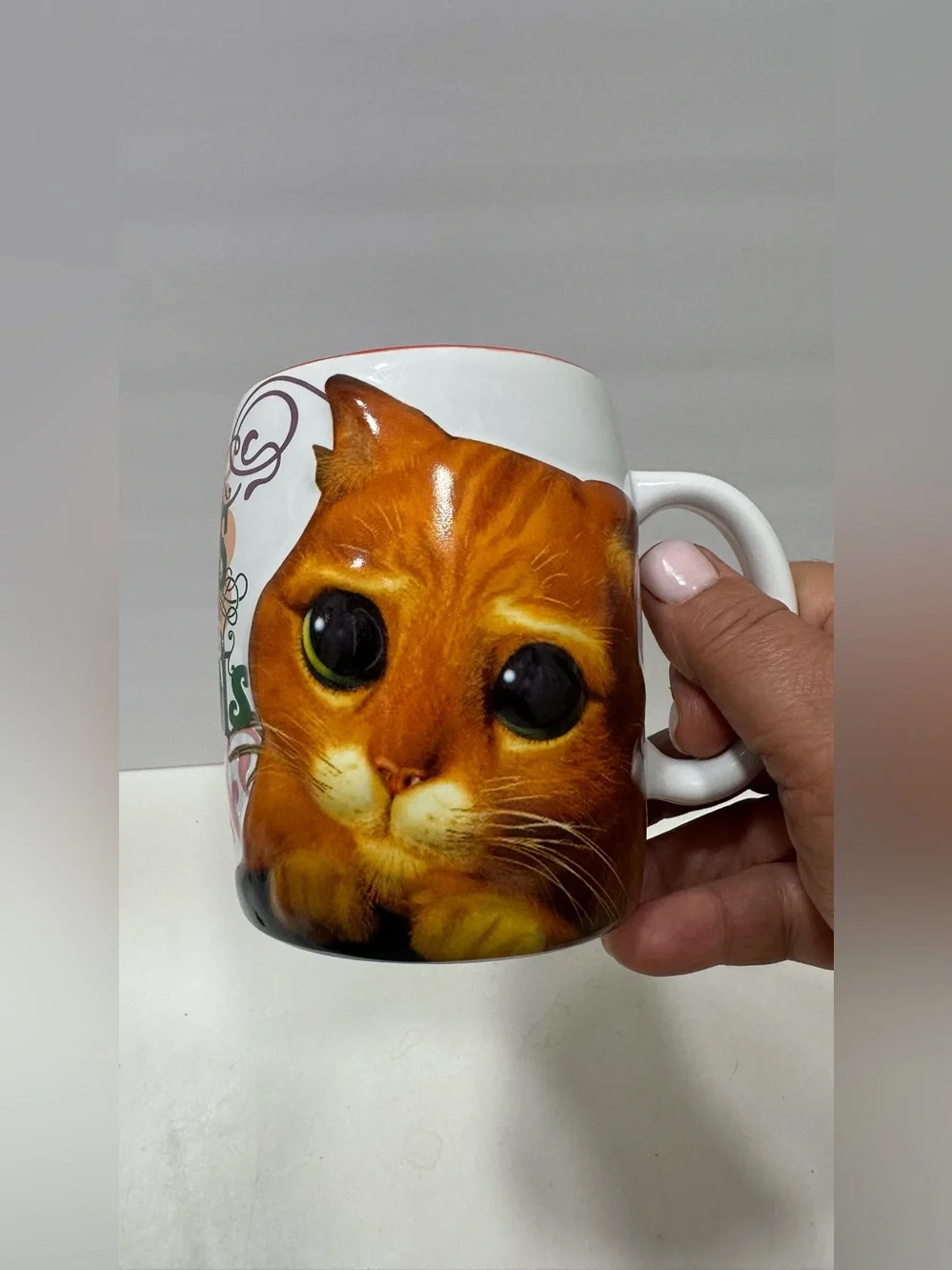 Universal Singapore Puss In Boots 3D Molded Shrek Mug Bright Cat Big Eyes 2010